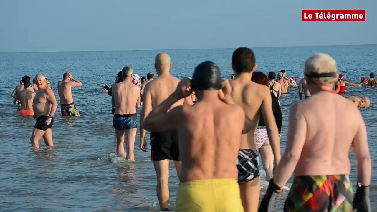 Plérin. 200 hommes et femmes à la mer !
