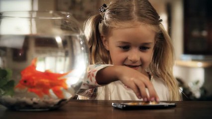 Samsung Mobile - [GALAXY S II] 1st Commercial