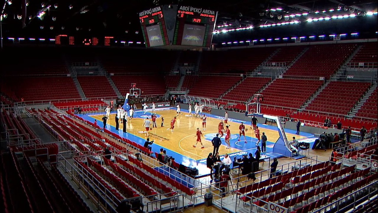 Vor leeren rängen! gala-sieg im geisterspiel