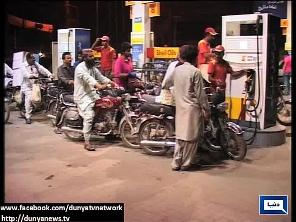 Dunya News - PM approves OGRA summary, petrol price reduced by Rs 6.25