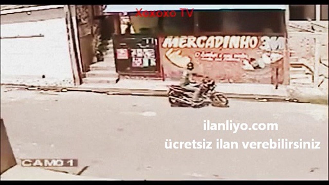 Hırsızı Görünce Altına İşeyen Adam