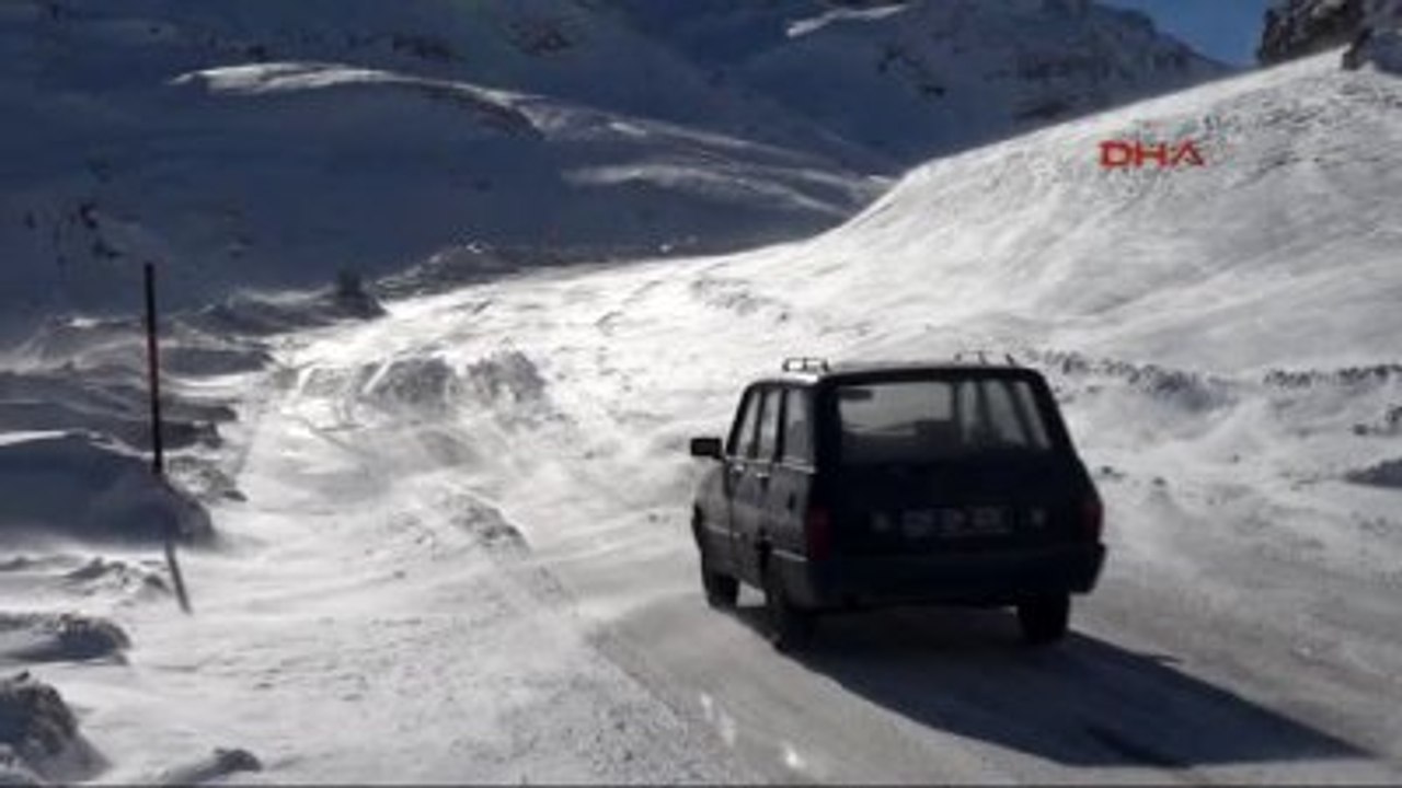 Van Bahçesaray Yolu Açık