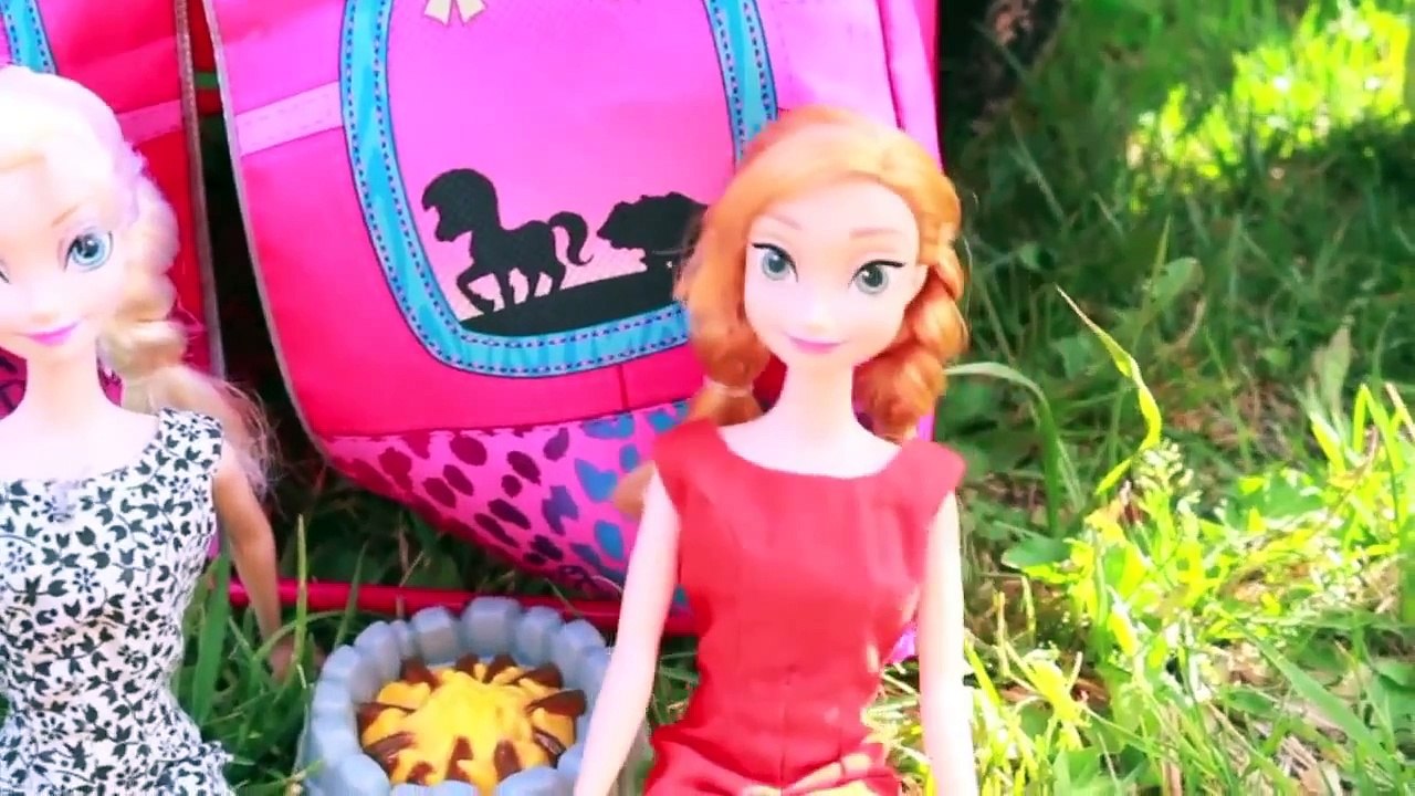 Frozen Camping with Elsa & Anna Play Doh Food Storm Barbie Tent AllToyCollector