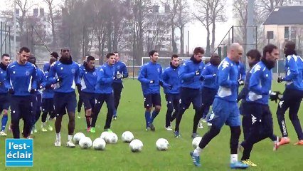 Les joueurs de l'Estac rechaussent les crampons