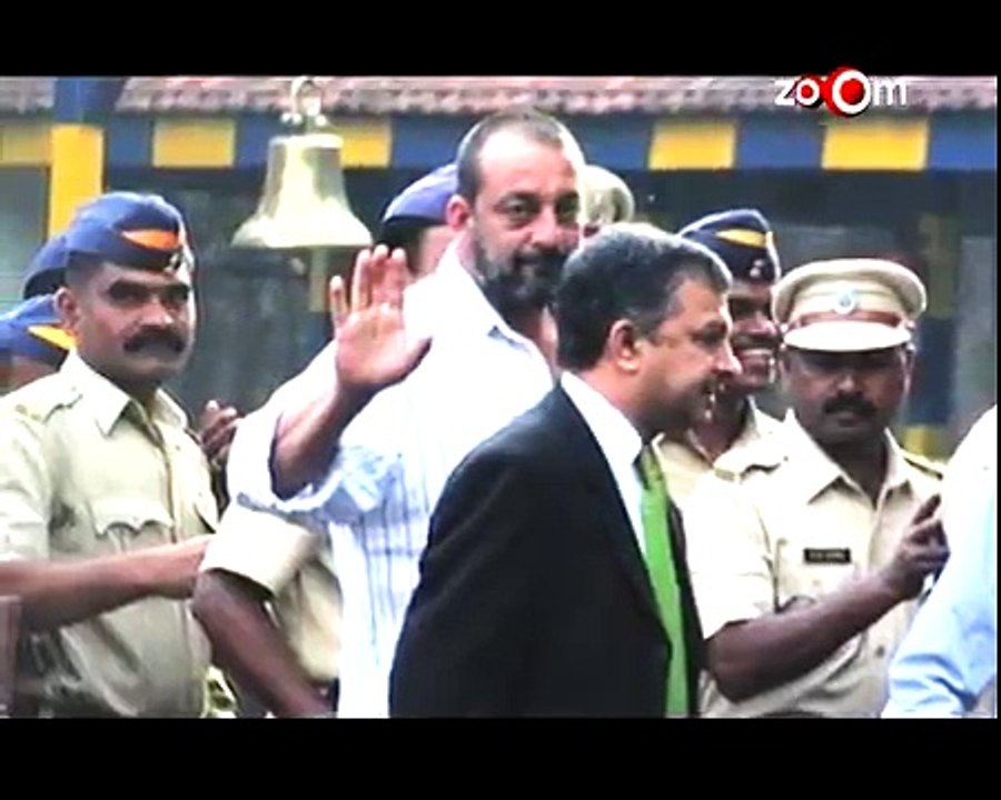 Sanjay-Dutt-and-his-family-to-skip-parties-and-functions-to-avoid-controversies--Bollywood-News