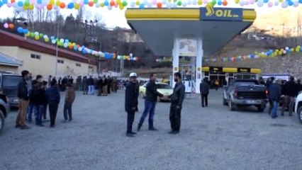 Şemdinli'de Akaryakıt İstasyonu Açıldı
