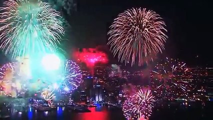 2015 Auckland, New Zealand 2015 New Years Fireworks Show