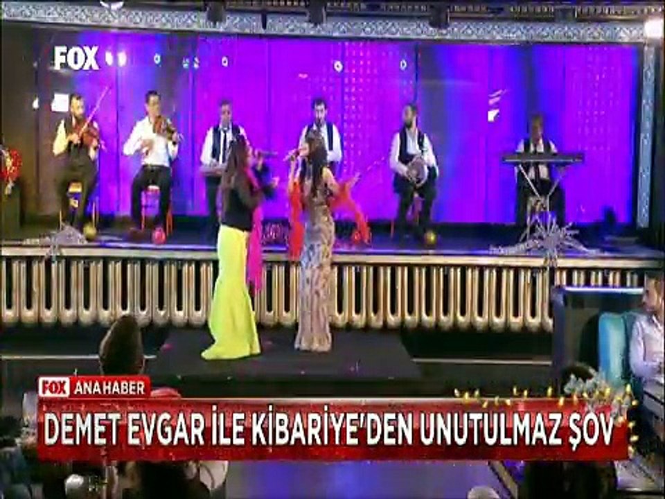 Demet Evgar ile Kibariye'den unutulmaz Şov ve Tarkan'ın farklı dillerdeki yeni yıl mesajı
