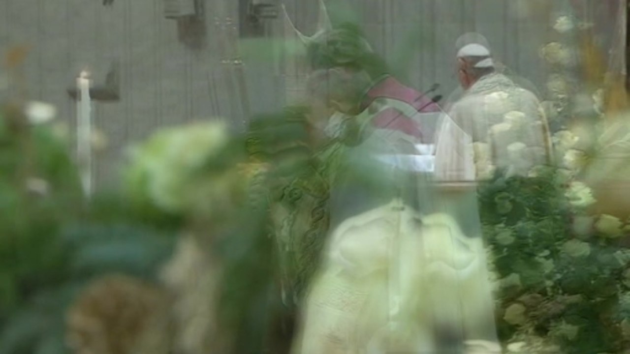 In year-end vespers, Pope Francis calls for "moral rebirth" of Rome