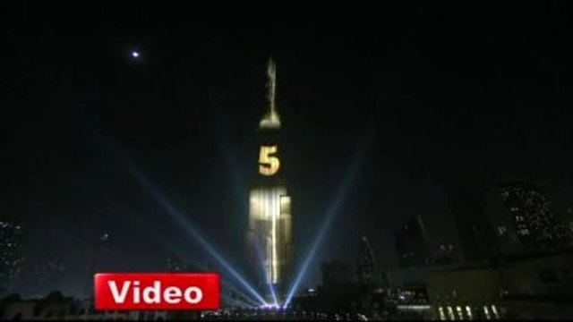 Dubai Yeni Yıla Havai Fişek Gösterisiyle Girdi