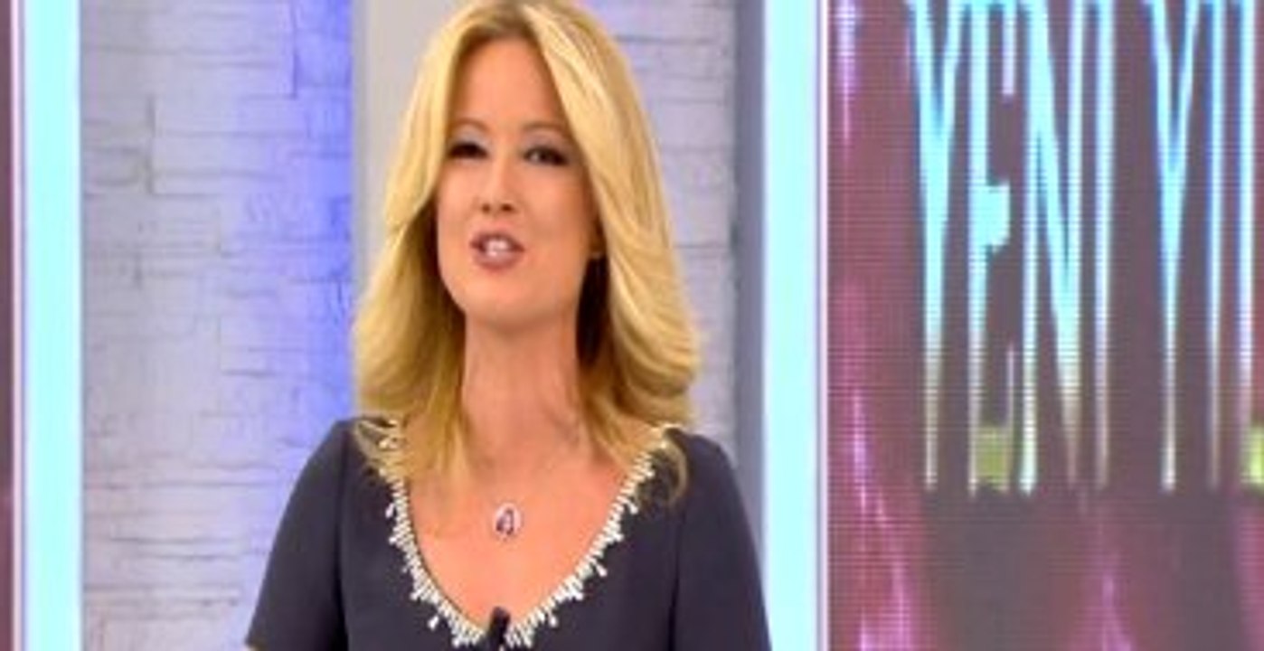 Müge Anlı, 2014'ün Son Programını Şarkı Söyleyerek Kapattı