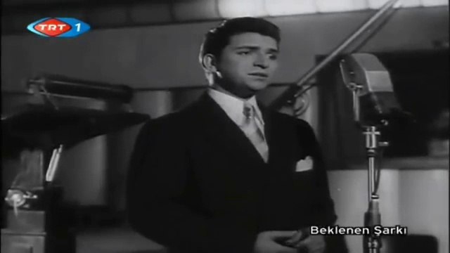 Zeki MÜREN - BİR YAZ YAĞMURU