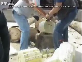 سمگلنگ کے لئے انوکھا طریقہ.‬