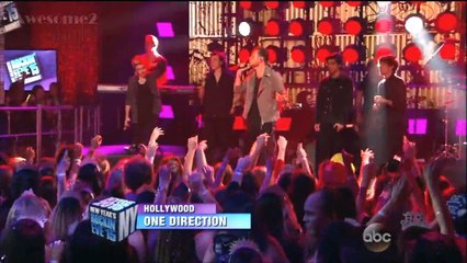 [HD] One Direction - What Makes You Beautiful - Rockin Eve 15