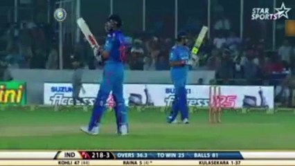 آسٹریلین کمنٹیٹر نے بالی ووڈ اداکارہ انوشکا شرما کو ویرات کوہلی کی بیوی بنا ڈالا