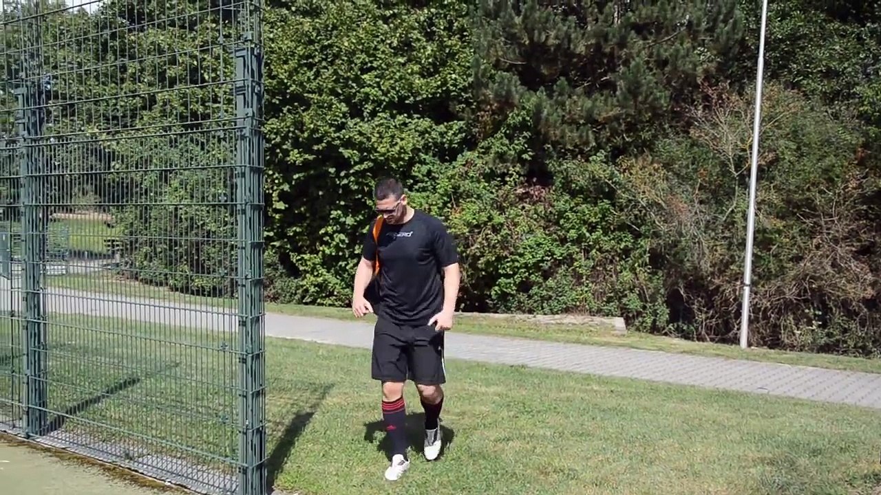 SOCCER FOOTBALL TRAINING FOR STRIKER | TUTORIAL | TRAINING for OFFENSIVE player