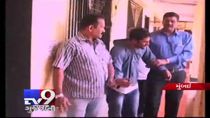 Mumbai: Woman hooks chain snatcher's arm, Police manages to nab - Tv9 Gujarati