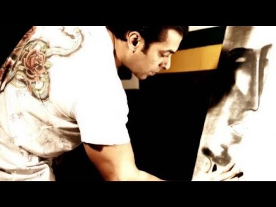 Salman Khan Turns Painter For Bajrangi Bhaijaan