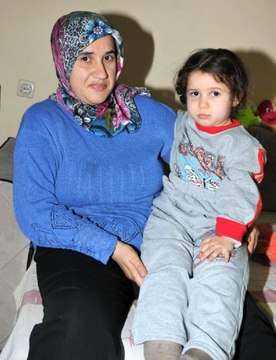 7'nci Kattan Düşen Ecrin'in Annesi: Kızımı Elimden Almak İstiyorlar