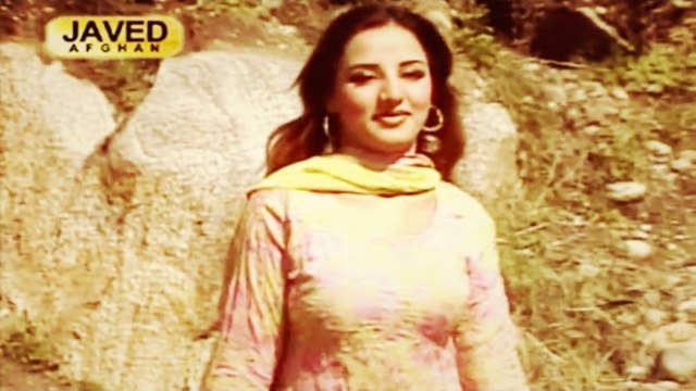 Nazia Iqbal - Team Ke Da Cricket Yao Afridi Maza Kawe