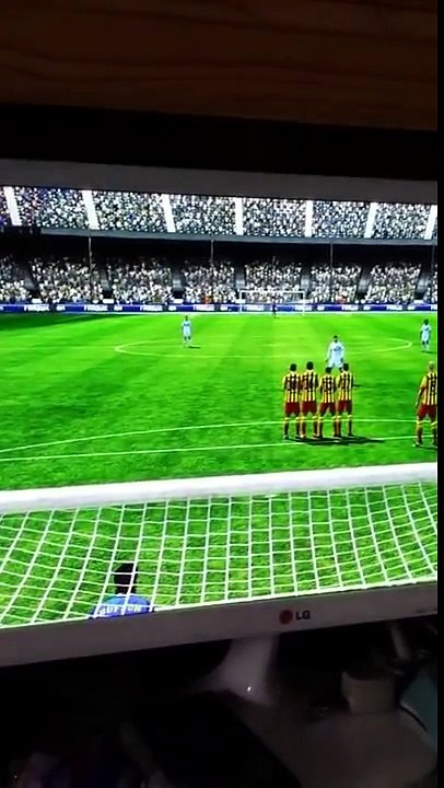 Ronaldo free kick