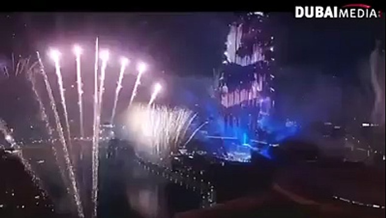 Dubai new year eve firework 2015 watch video