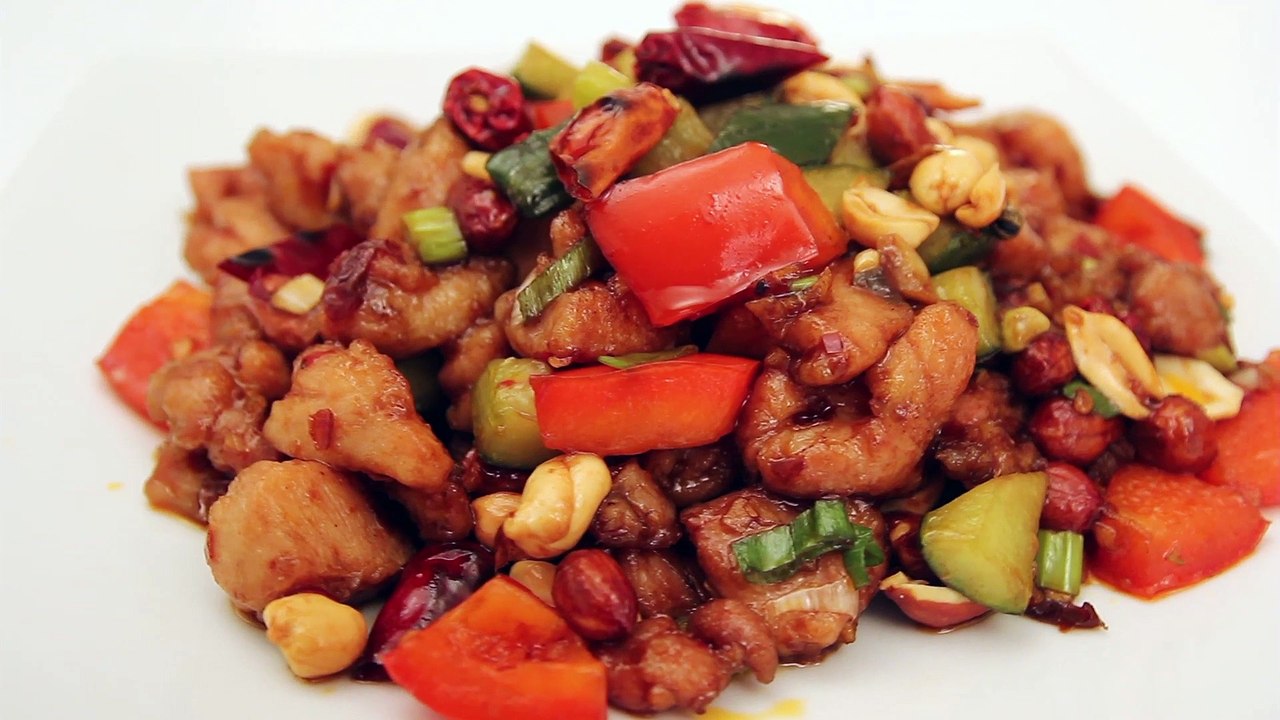 Kun Pao Chicken im Restaurant Beijing in Köln