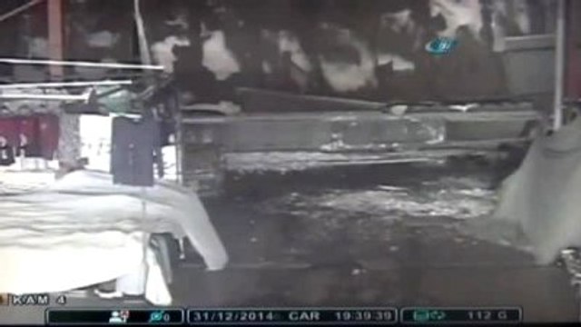 Önce Canlarını Sonra, Mallarını Kurtardılar