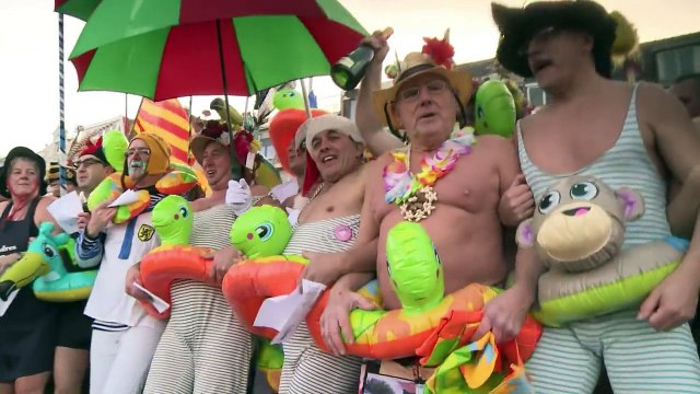 Dunkerque 2015: 400 personnes au Bain des givrés