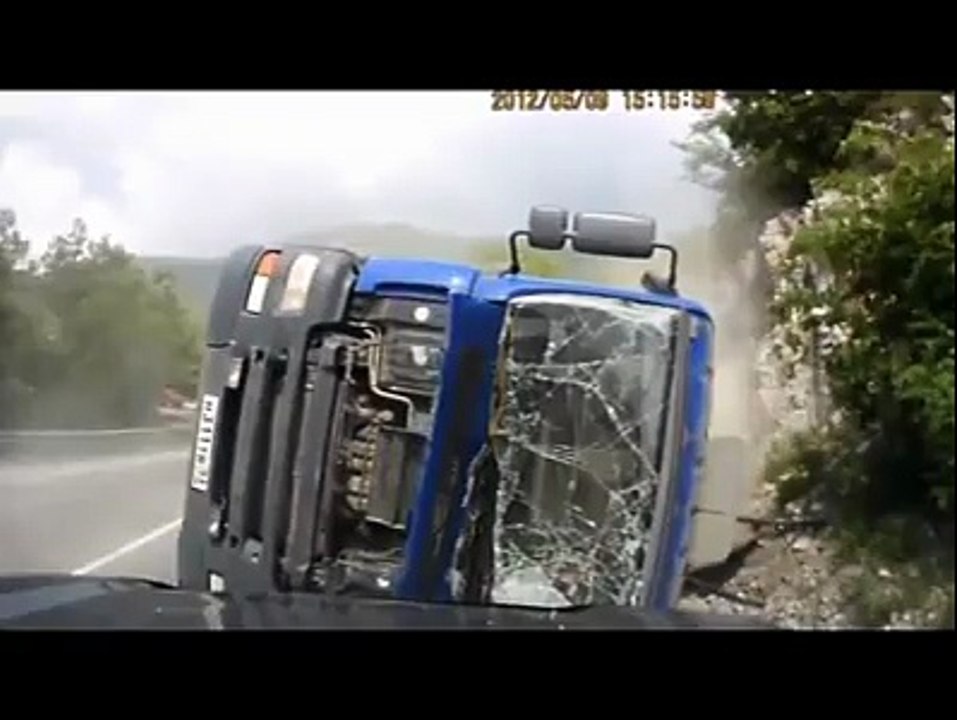 Jisay Allah rakhy osy kon chakhay