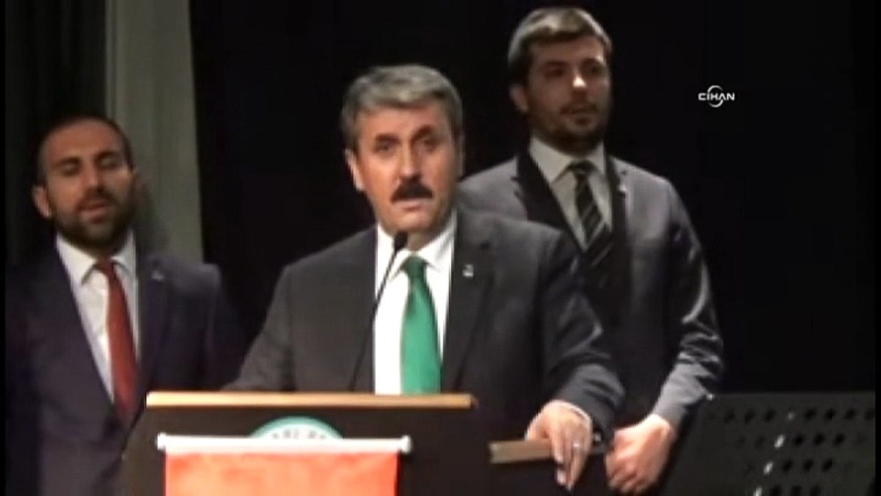 Mustafa Destici'den profesyonellere taş çıkartacak performans