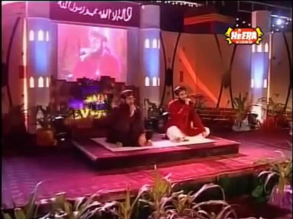 ‪Mera Dil Madina Bana De _HAFIZ TAHIR QADRI_New Naat_NAAT 2015_Mehfil e naat