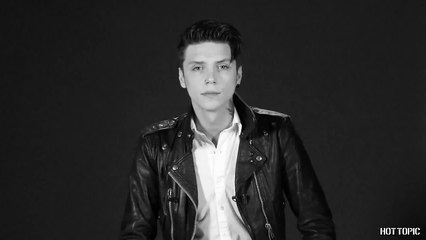 WORD PREMIÈRE   Andy Black  (Biersack)  - 'They Don't Need To Understand'