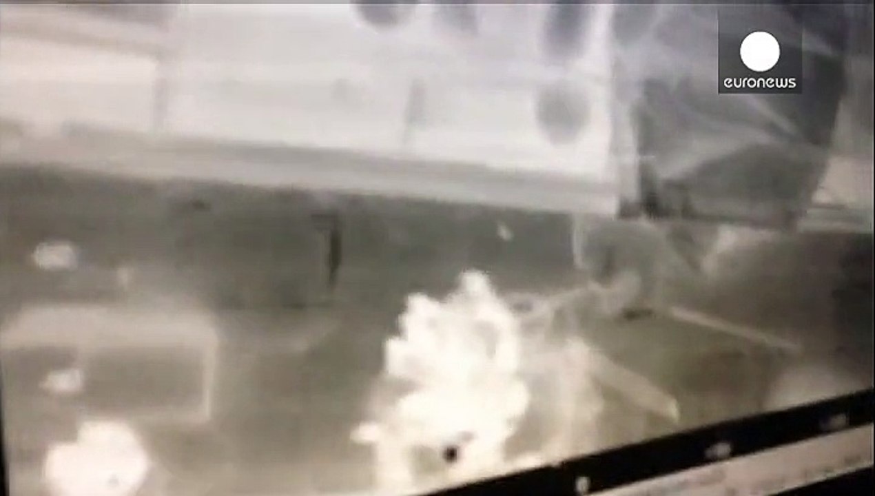 Wieder führerloser migrantenfrachter vor italien gesichtet