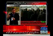 PM Nawaz Sharif Specially Came At Gate To Welcome Asif Ali Zardari At APC