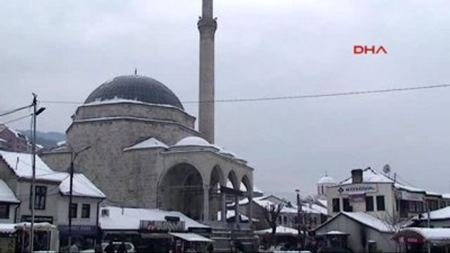 Kosova?da Türkçe Vaazın Yasaklandığı O Camiide Bu Cuma Namazında Türkçe Vaaz Verildi