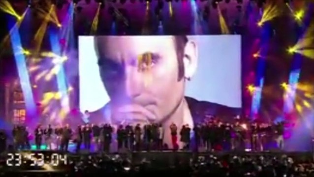 Napoli - Capodanno, Gigi D'Alessio ricorda Mango (31.12.14)