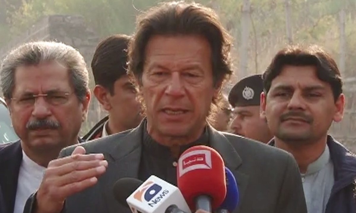 Pti wants to remain within limits of Constitution: Imran Khan