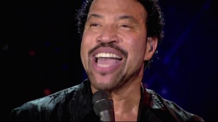 Hello.. Lionel Richie.. Live in Paris