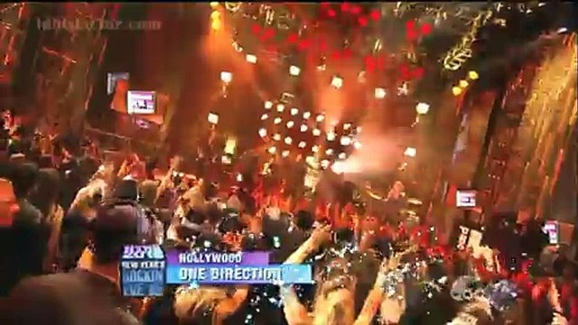 One Direction steal my girl en Dick Clarks New Years Rockin Eve 2015