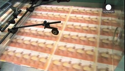 El euro, a punto de perder la cota de 1,20 respecto al dólar
