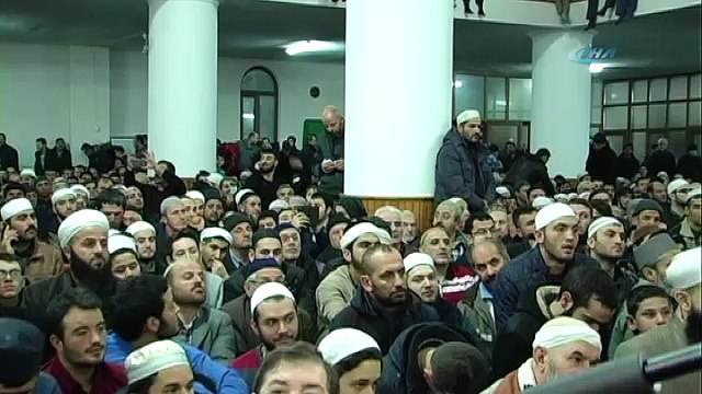 Millet Noel Baba'yı bıraksın Cübbeli Hoca'ya takılsın