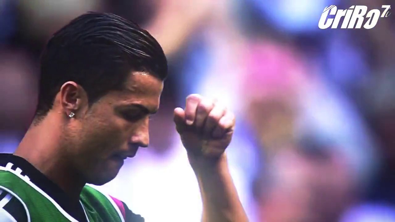 Cristiano Ronaldo vs Lionel Messi ● Amazing Skills Show Battle ● 2014-2015 --HD--