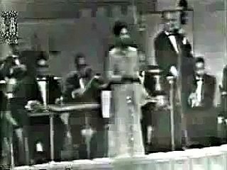 حفل مصور كامل ٢٨ نوفمبر ١٩٧١ ابو ظبي - الحب كله - اغدآ القاك