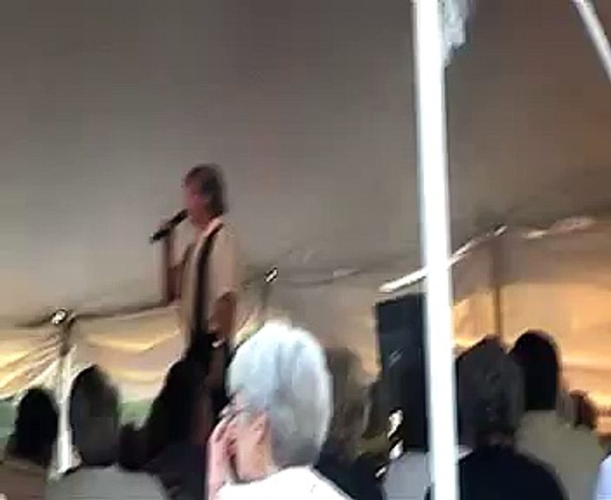 Gene Hodge sings Milky White Way at Elvis Week 2004 video