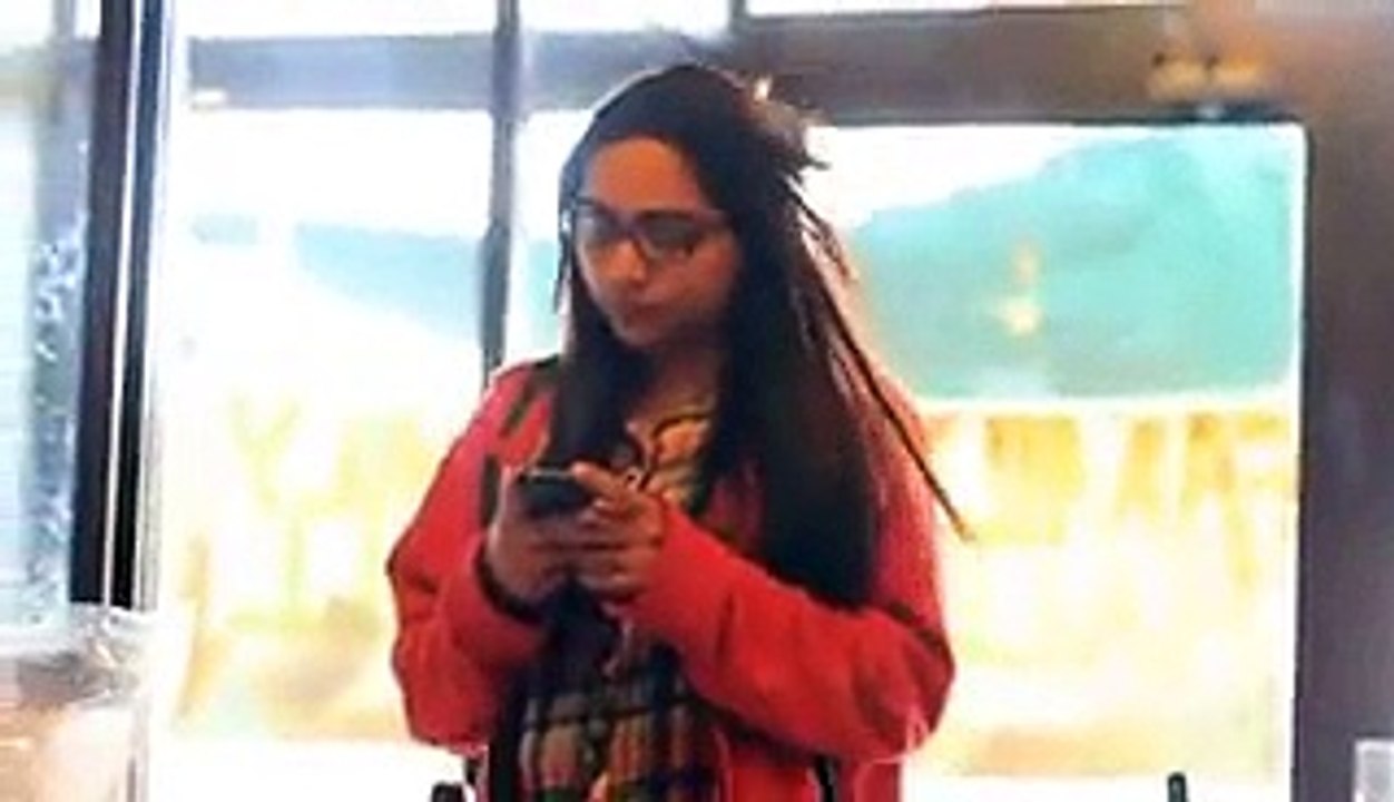 Don't look left, don't look right, just look straight! by Bekaar Vines