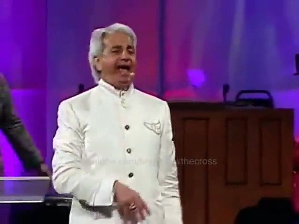 Benny Hinn - Holy Spirit Flow Through Me