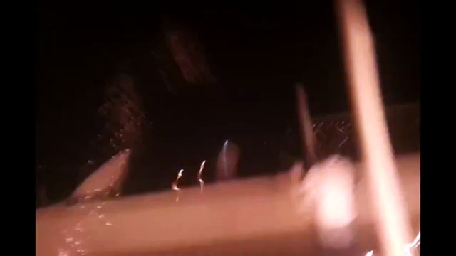 Firework FAIL during New year's eve : a firework explodes in a house! 4 injured people