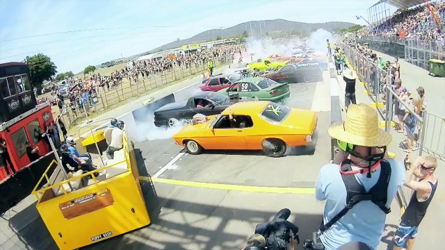 Best burnout EVER! New GUINNESS WORLD RECORD BURNOUT