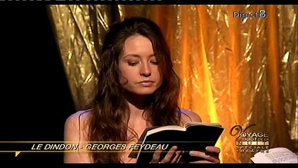 Louise Pasteau et Virgine Piketti lisent le dindon